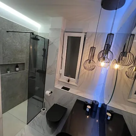 Luxury 2 Bedroom Near The Split Solin