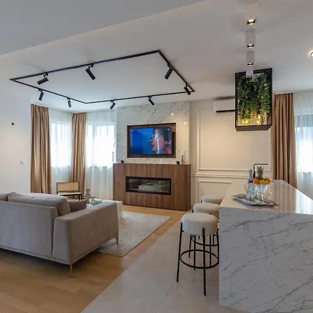 Apartamento Luxury 2 Bedroom Near The Split *